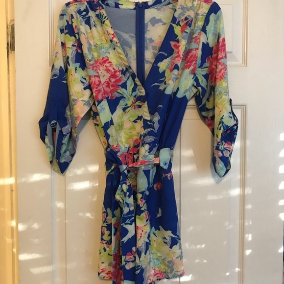 Pants - Cute blue floral romper‎